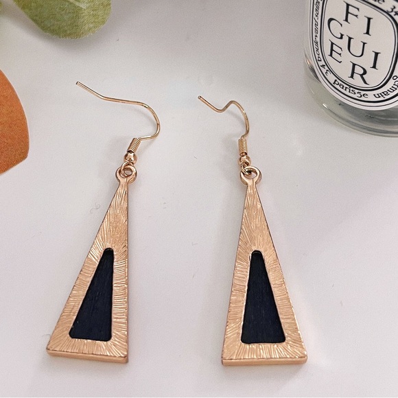 Earrings - Picture 2 of 2